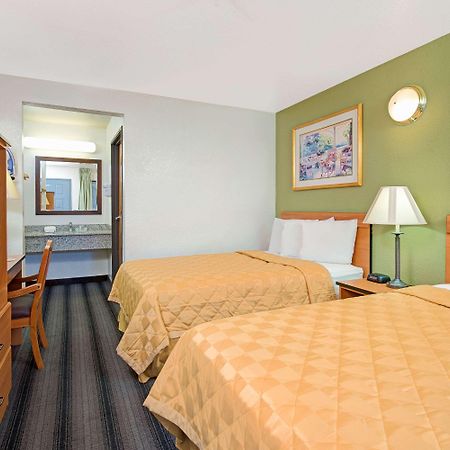 Travelodge Sacramento/Rancho Cordova Eksteriør bilde